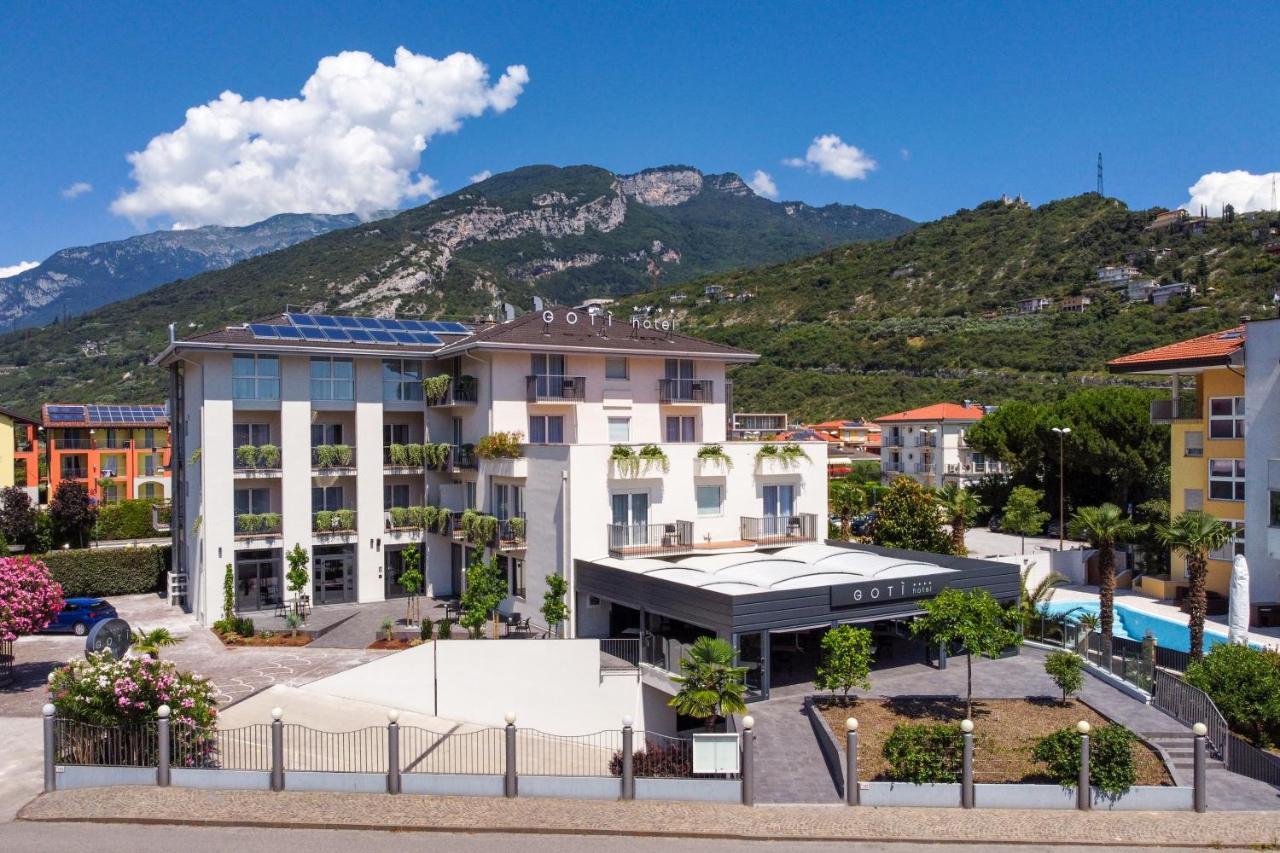 Goti Hotel Torbole Sul Garda Dış mekan fotoğraf