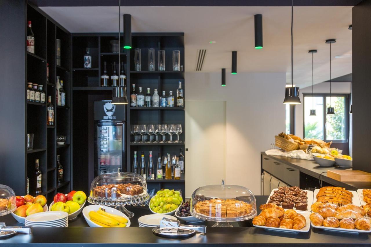 Goti Hotel Torbole Sul Garda Dış mekan fotoğraf