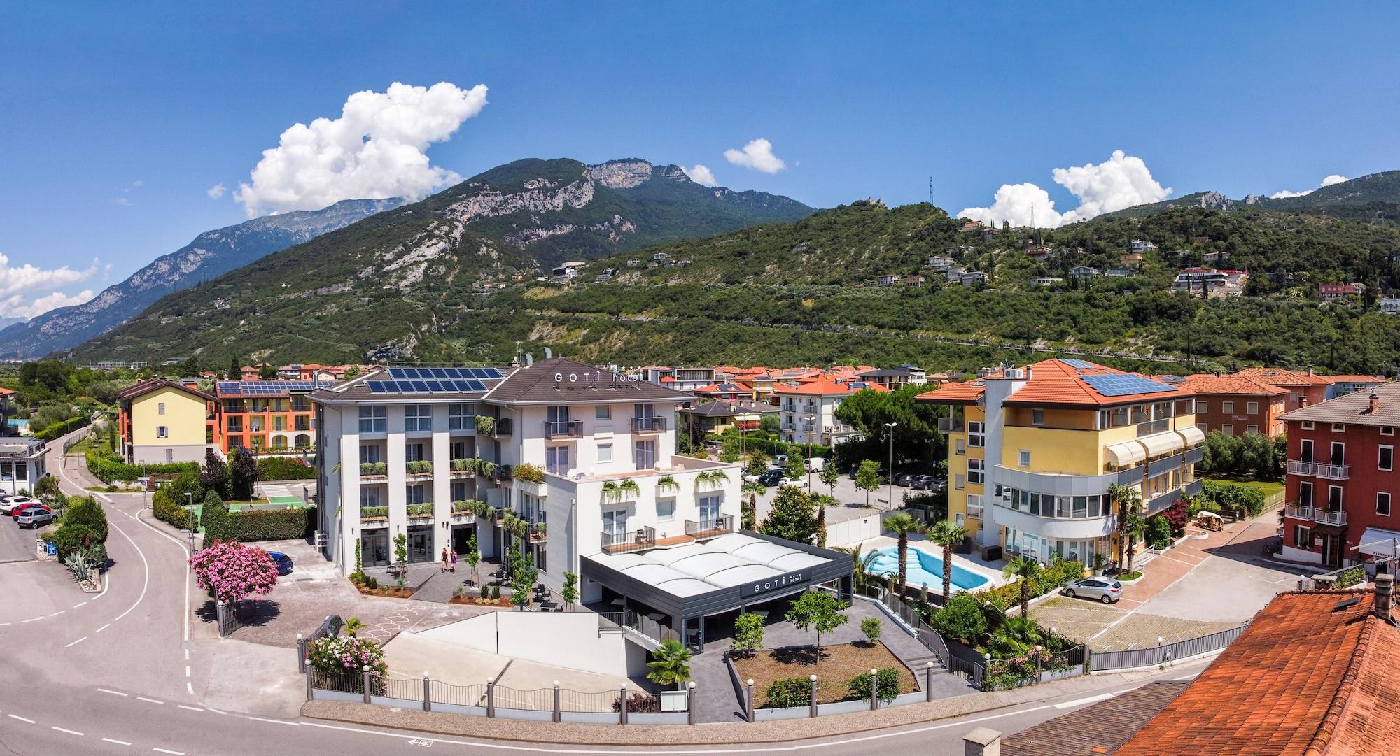 Goti Hotel Torbole Sul Garda Dış mekan fotoğraf