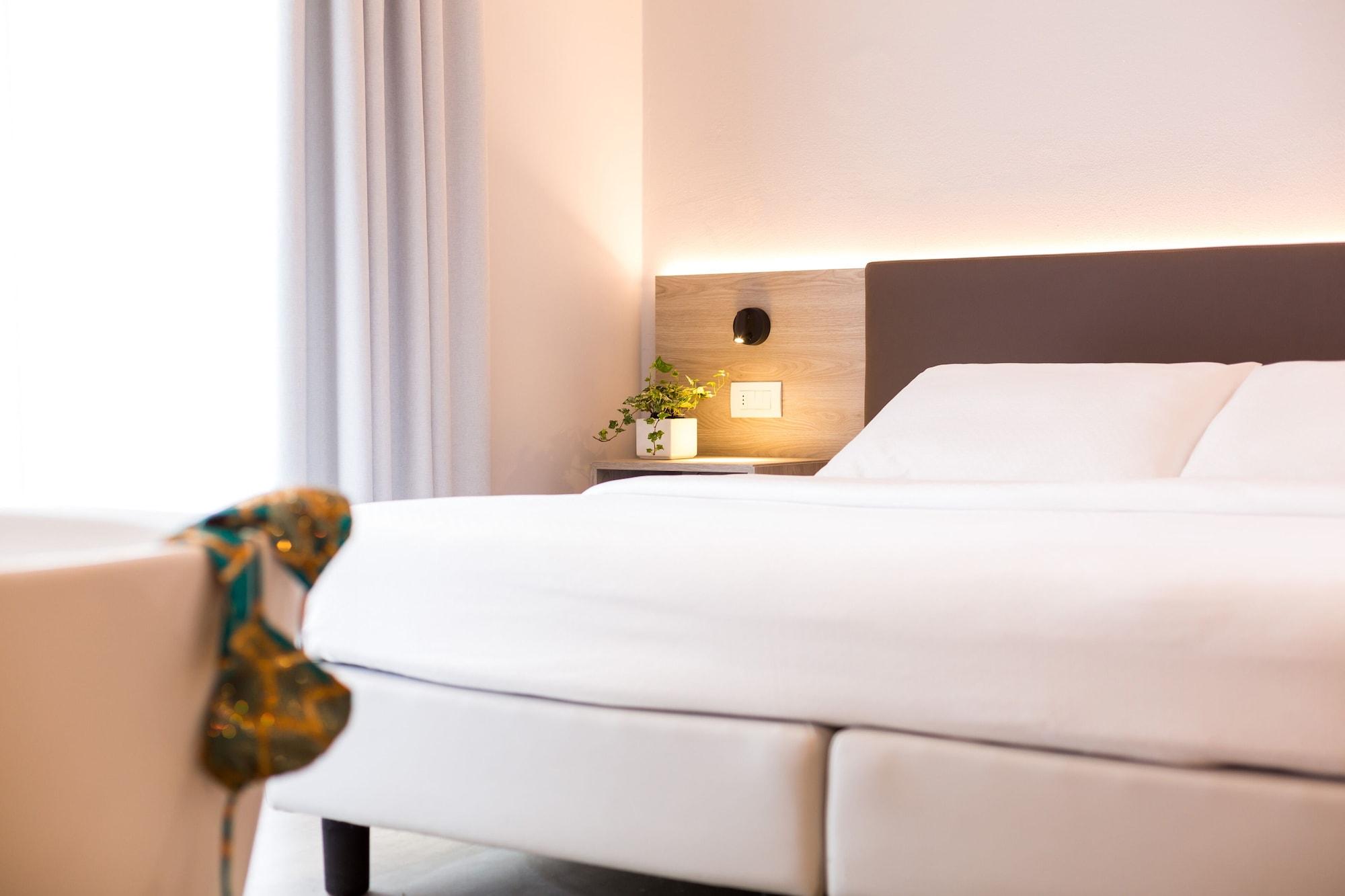 Goti Hotel Torbole Sul Garda Dış mekan fotoğraf