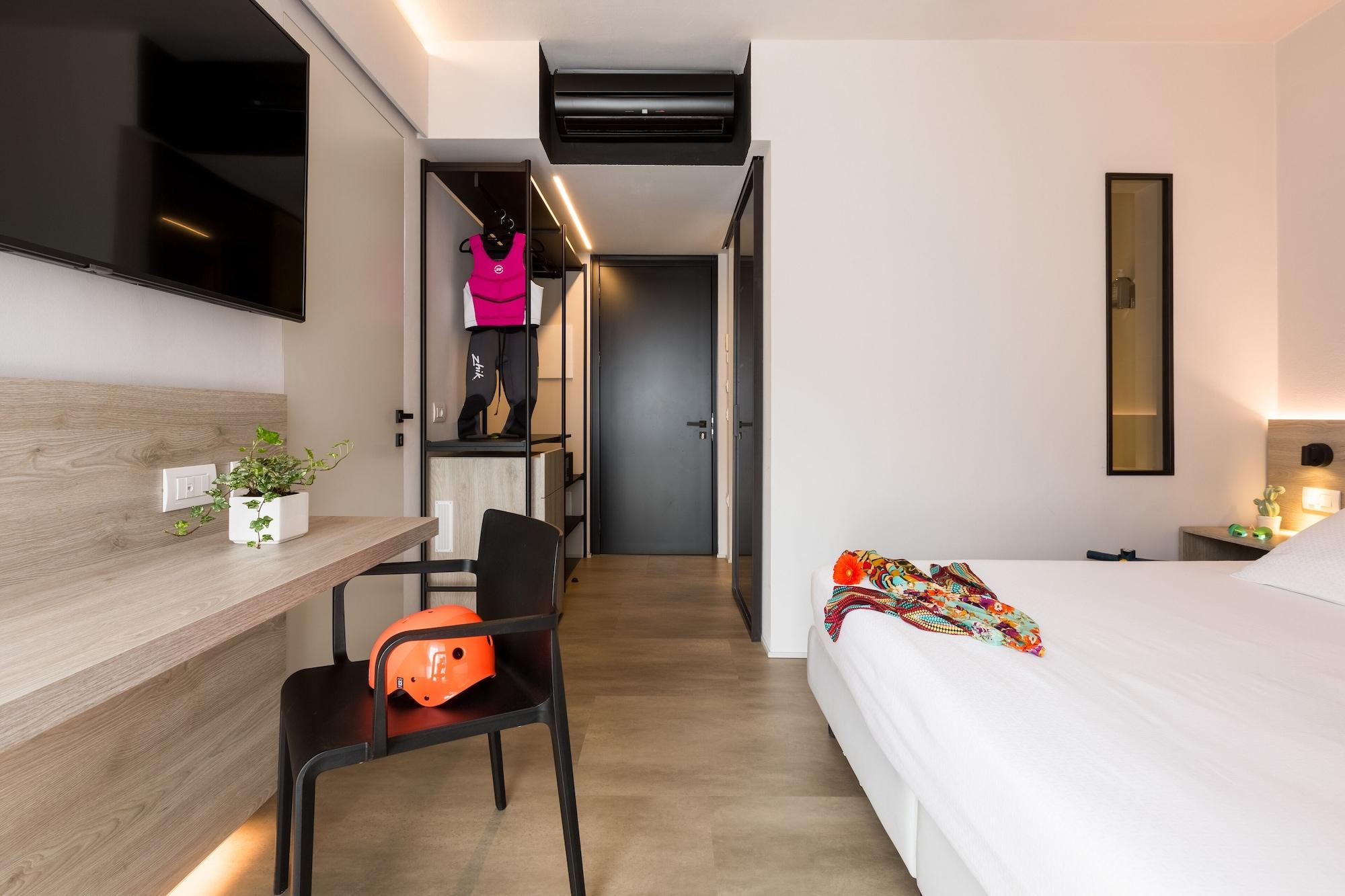 Goti Hotel Torbole Sul Garda Dış mekan fotoğraf