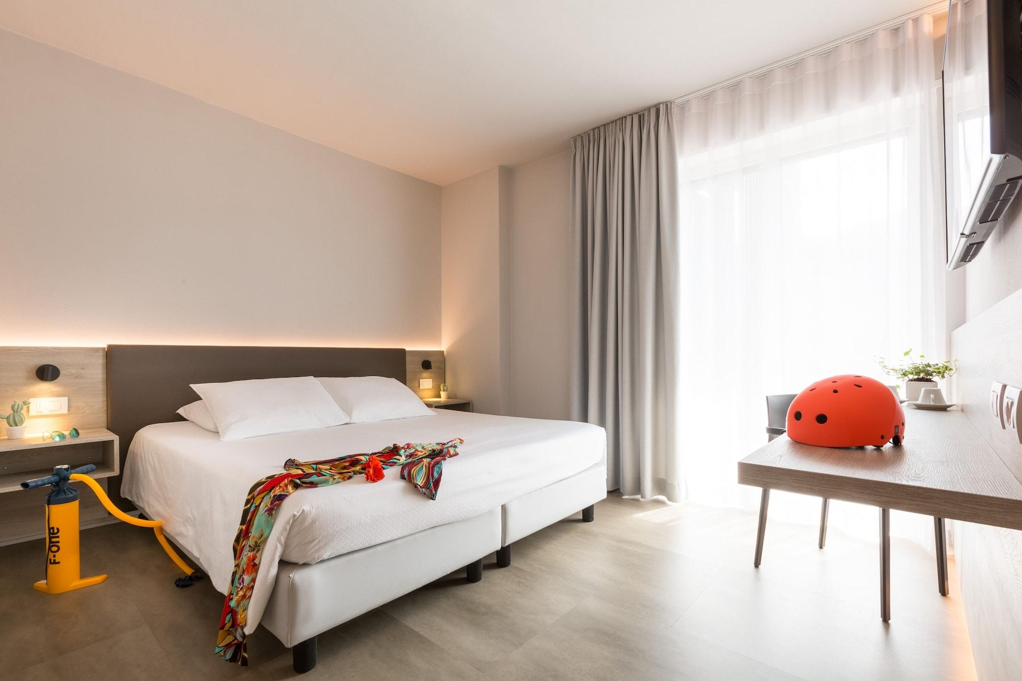 Goti Hotel Torbole Sul Garda Dış mekan fotoğraf