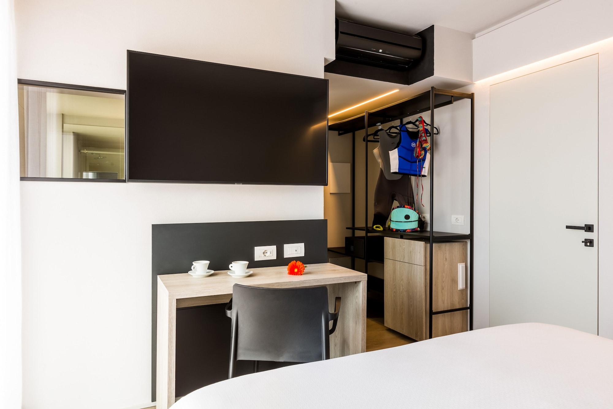 Goti Hotel Torbole Sul Garda Dış mekan fotoğraf